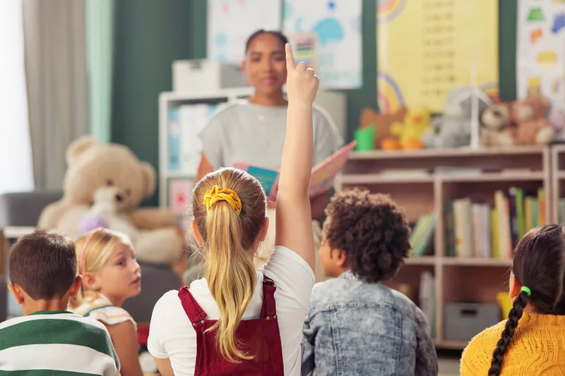 Wie gut helfen Programme, in denen Kinder den Umgang mit Gefühlen lernen?