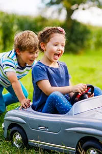 Unterscheiden sich Mädchen und Jungen darin, welches Spielzeug sie am liebsten mögen?