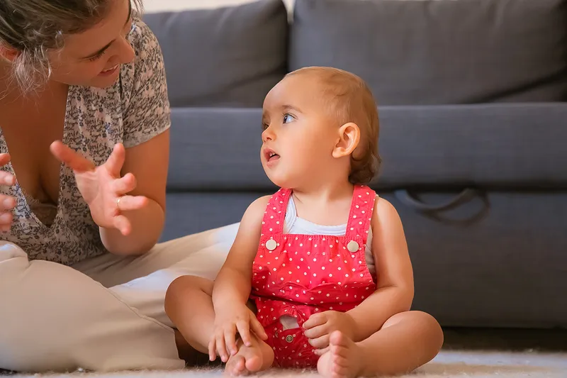 Mögen Babys lieber bekannte oder unbekannte Wörter?