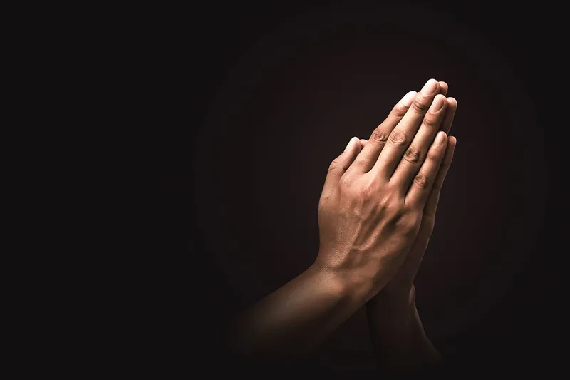 Welchen Zusammenhang gibt es zwischen Religiosität und Intelligenz?