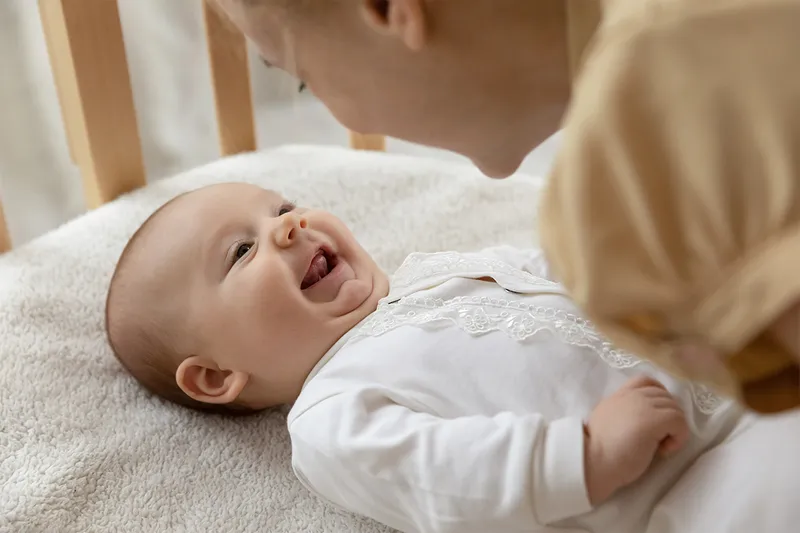 Mögen Babys Babysprache lieber als normale Sprache?